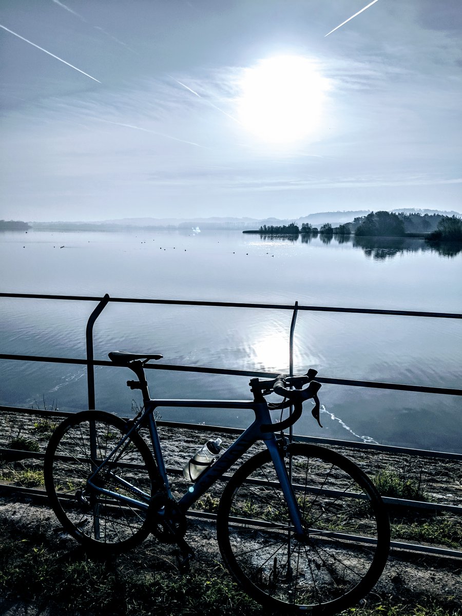 SaltSham's tweet photo. Perfect winter cycling weather tomorrow. Come and join us for a ride. See you all at 6.55. https://t.co/OPQhly4QZZ #collectivecycling #saltandshamcycleclub #shammerlife https://t.co/X3G6XvYEMT