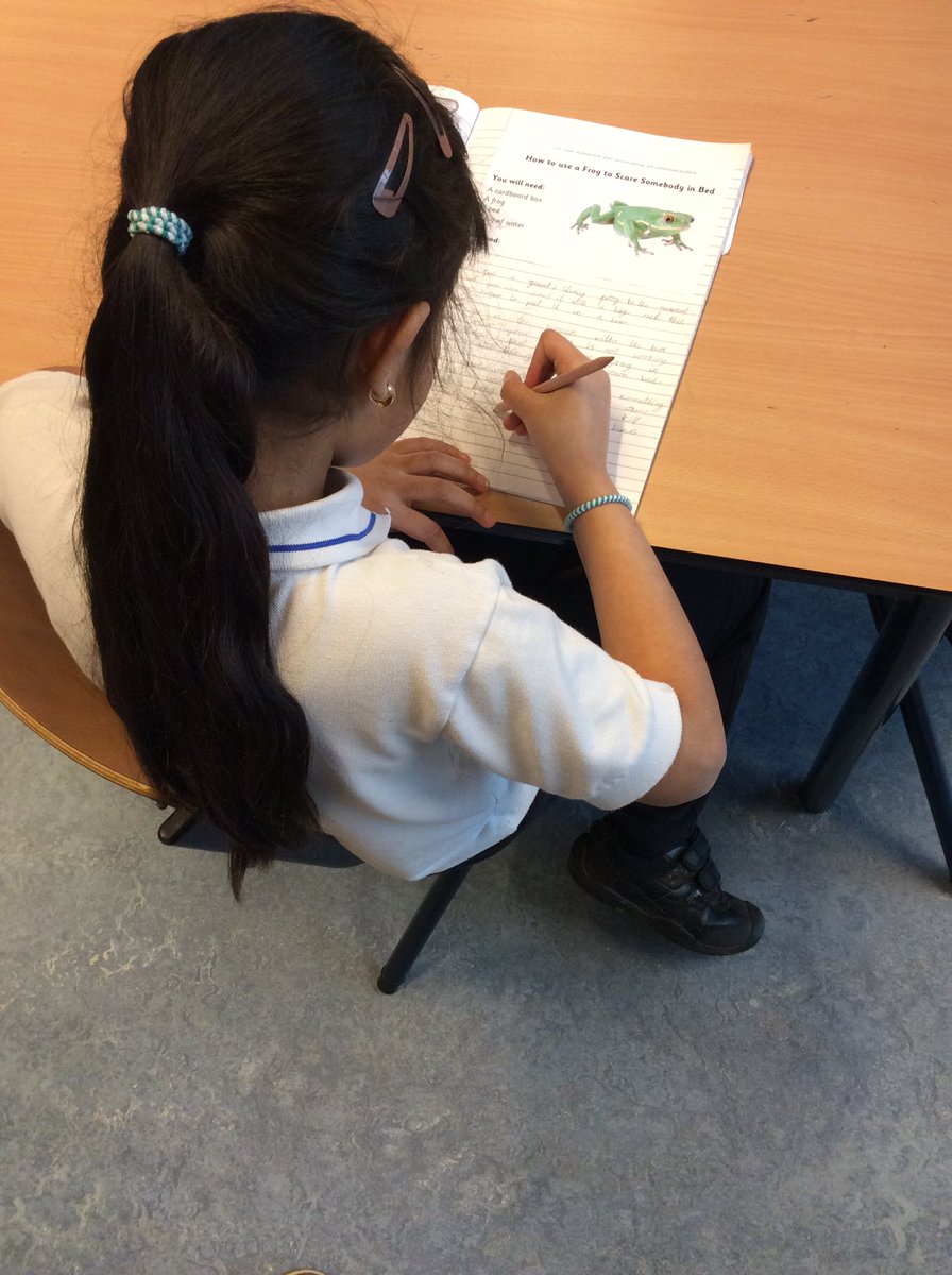 BSNJSL's tweet photo. Parents we are sorry!😎 #jsly3 have been learning to write instructions based on pranks in the fantastic Roald Dahl book, ‘The Twits’. https://t.co/lWeDsnskUe