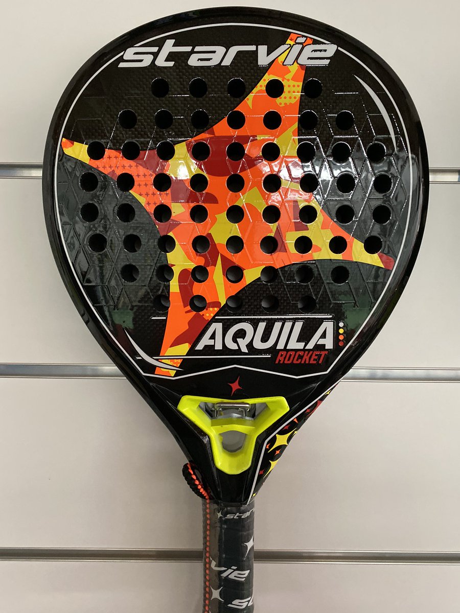 padeld3's tweet photo. Ya tenemos en el club disponible la nueva colección de palas @starviepadel 2020. 🔝🔝🔝🔝 https://t.co/LRG8niRm38