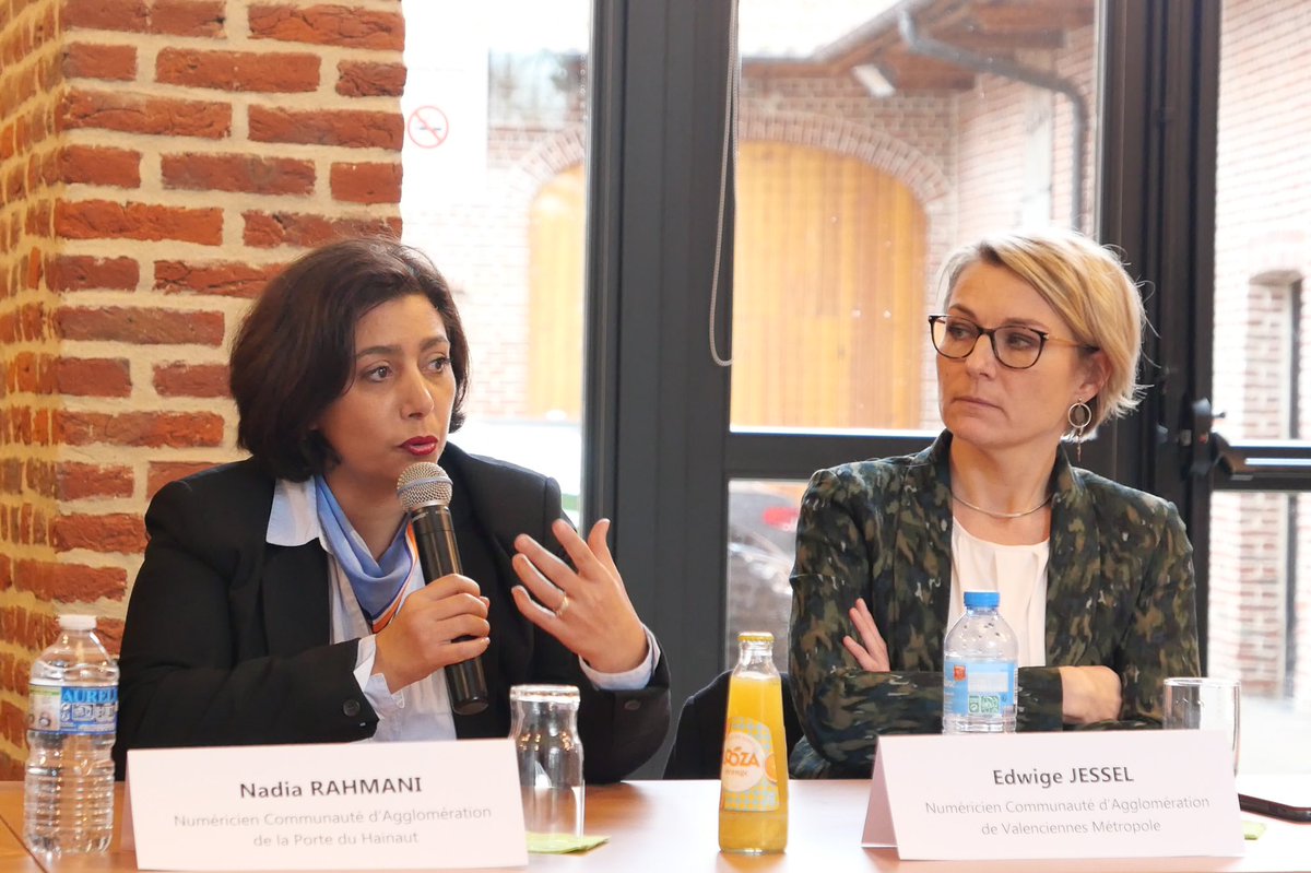 cedric_o's tweet photo. 📍Avelin 
Rencontre avec le réseau des Numériciens qui rassemble des chargés de mission numérique des intercommunalités du territoire. La fracture numérique et ses conséquences nécessitent une mobilisation nationale qui s’appuie sur l’expérience locale. #NumériqueDuQuotidien https://t.co/Mkj21yfn0d