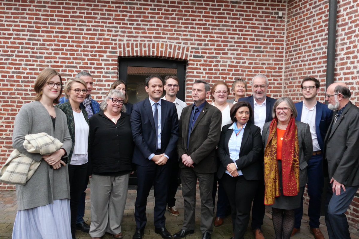 cedric_o's tweet photo. 📍Avelin 
Rencontre avec le réseau des Numériciens qui rassemble des chargés de mission numérique des intercommunalités du territoire. La fracture numérique et ses conséquences nécessitent une mobilisation nationale qui s’appuie sur l’expérience locale. #NumériqueDuQuotidien https://t.co/Mkj21yfn0d