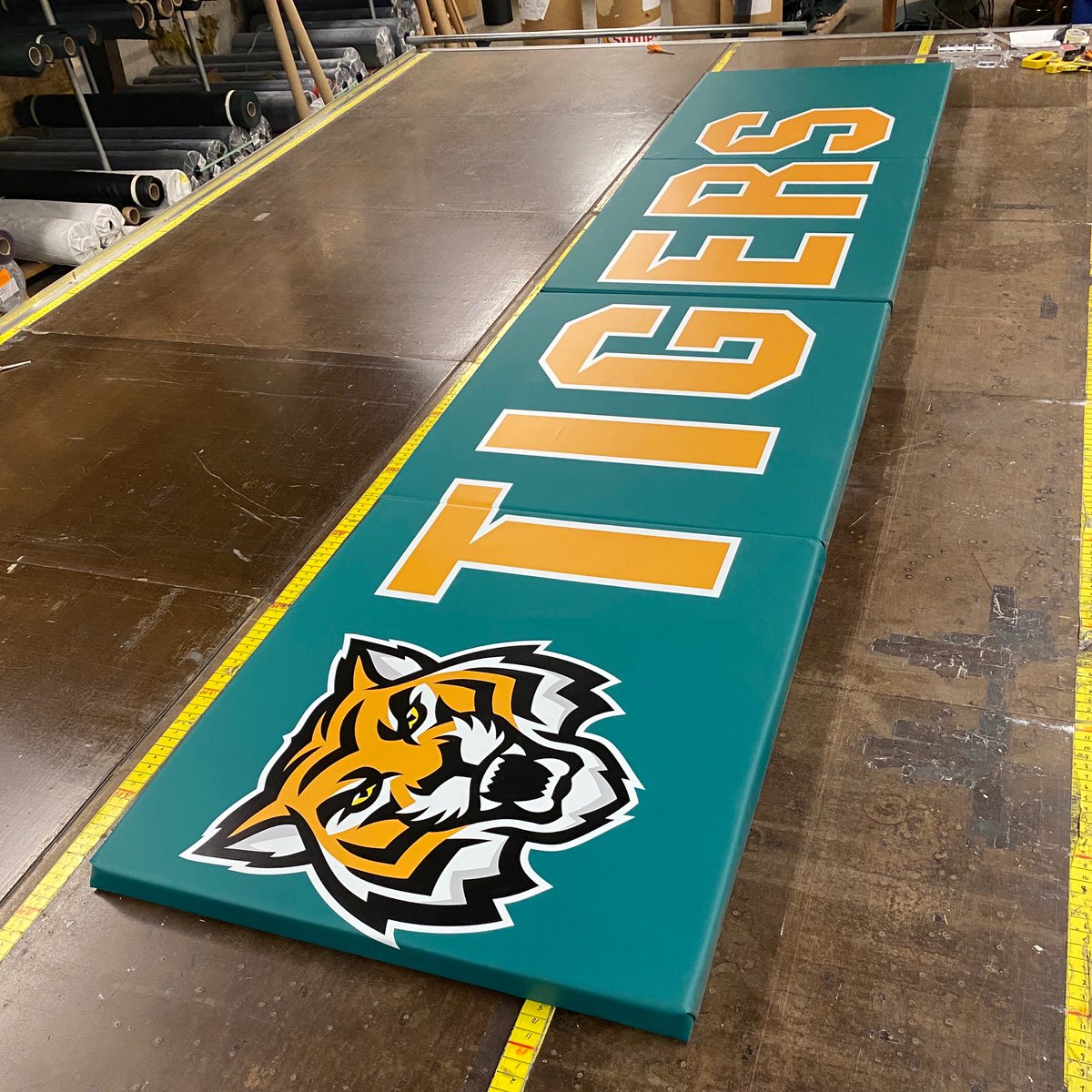 DouglasSports's tweet photo. Part of an Indoor Custom Padding order that’s ready to leave our production floor. Contact us for your next indoor or outdoor custom padding project! https://t.co/aVqwn1SfLN 

#wallpadding #custompadding  #indoorsportsfacility https://t.co/SDFz0jemHI