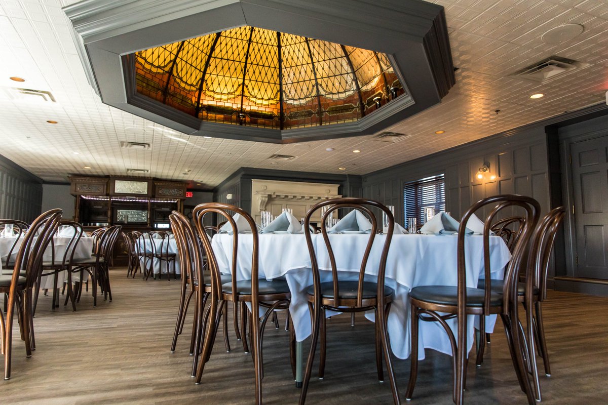 Beacons Restaurant in Walpole MA features a modern vibe with classic undertones. Our team utilized modern construction methods to create classically styled furniture for this beautiful space. #BeaconsRestaurant #Walpole #ModernClassic #AmericanChair #Furniture #MakeEverySeatCount