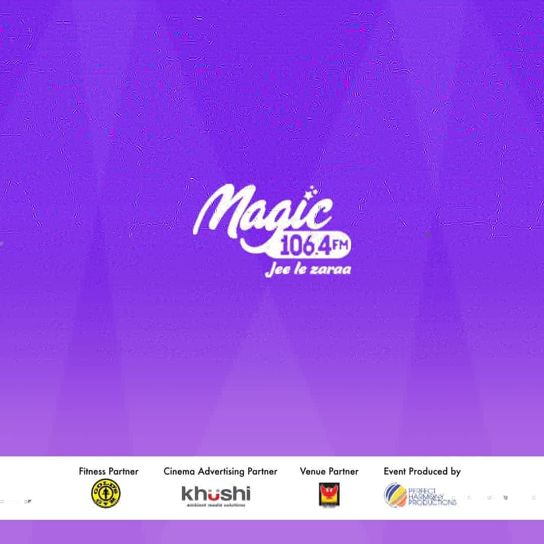 magicfmmumbai's tweet photo. He sure knows how to make our Friday nights melodious! @paponmusic 
.
.
.
.
#MagicFmMumbai #JeeLeZaraa #papon #paponlive #magicconcert #livemusic #liveinconcert #mumbaimusic #mumbaiconcert #mumbai https://t.co/Zi4uAb1jED