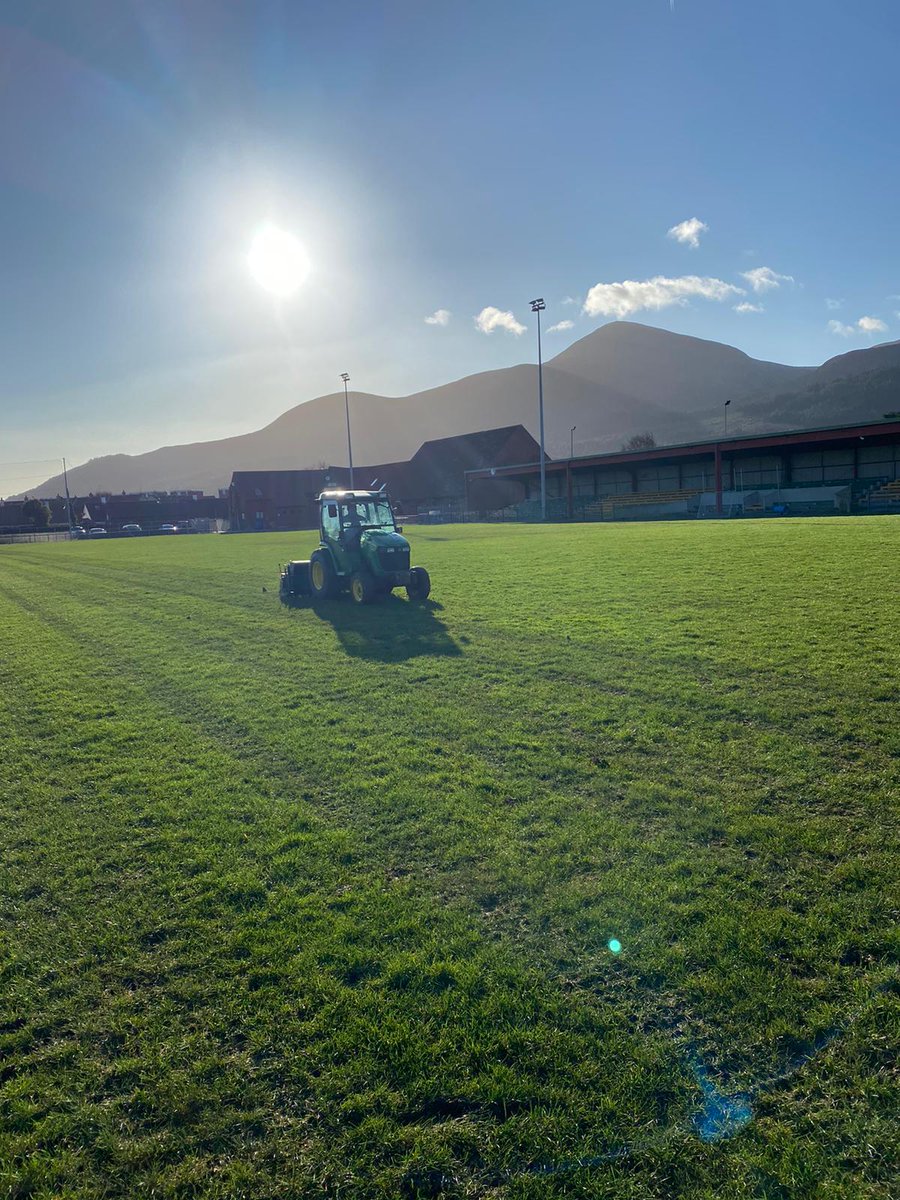 bryansfordgaa's tweet photo. Getting the pitch ready for the @UlsterGAA league home clashes with  @Naomhbridclg &amp; @BallinderryGAC.
Thanks to Niall Mc Callin @ Evergreen Maintenance plus @Rmcdonald543 &amp; stevie Brady club members.
#uptheford #inittowinit 💚 💛 💚 https://t.co/CikEkGDL6T