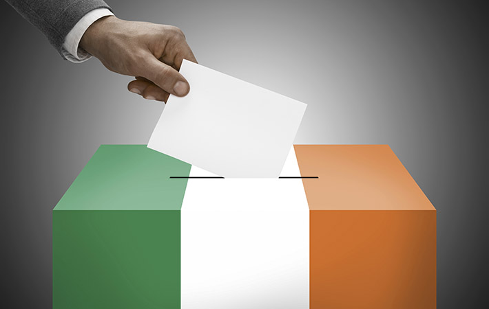 loftysnds's tweet photo. Vote Irish by tuning in @8RadioIreland from 8am Saturday, the candidates are @TheCrayonSet @spiesboys @HAILTHEGHOST @VivaJerryFish @BiigPiigMusic @orlagartland @JoeChester_ @BedlamSuitcase @MuRliMuRl @DeniseChaila @van_panther &amp; a quota load more! #irishmusicparty #try8radio 😎 https://t.co/r2b6rf6S7i