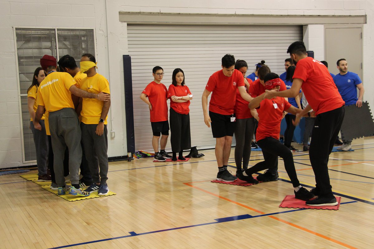 SmithBusiness's tweet photo. Earlier this week, the #SmithMBA Class of 2021 took part in the #SmithChallenge as part of their #orientation activities. A #FitToLead initiative, the Smith Challenge features #teambuilding activities, #obstaclecourses, #trust exercises and a mini #escaperoom. https://t.co/7MEPTkyw0l