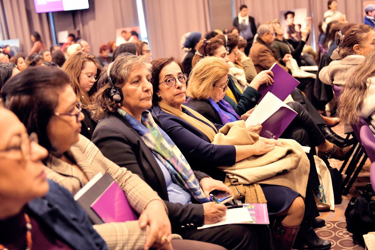 ONUFemmesMaroc's tweet photo. Bonne nouvelle ! Le rapport « Le progrès des femmes dans le monde 2019-2020 : Les familles dans un monde en changement » est disponible en ligne: https://t.co/HphQDu97Cu
#Progresdesfemmes2019
#Femmesdaujourdhui https://t.co/VeS74Y6bHm