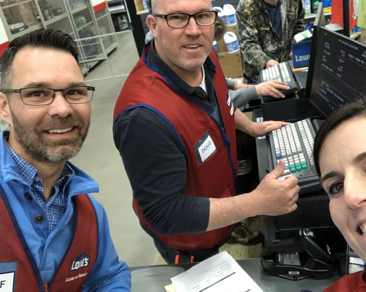 emilylakino's tweet image. Doug is a #sellingmachine! $30k and counting!