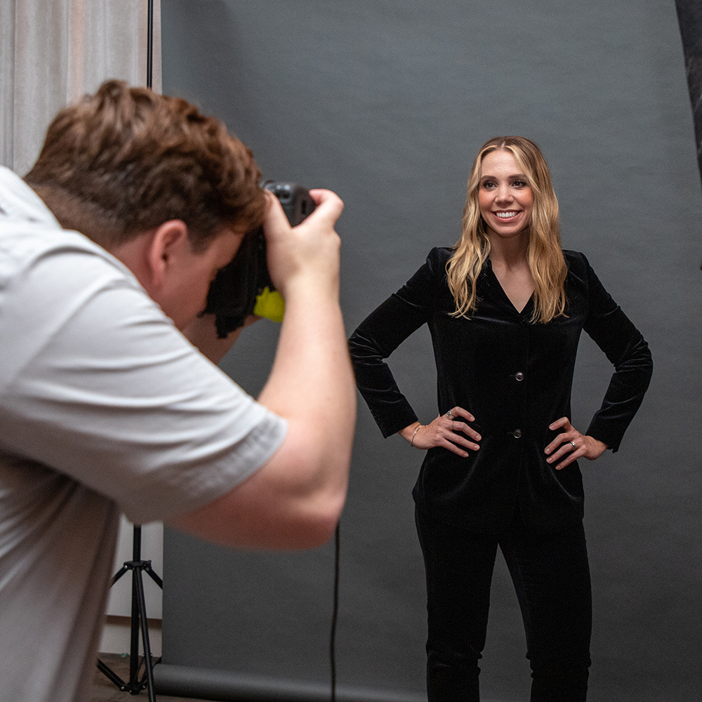 theincisaledge's tweet photo. #fbf to a June, 2019 #IE40Under40 photo shoot in NYC. Jimmy Musto creates photos of Dr. Emily Dodds @DoddsDental  for the magazine. Nominate in a General Dentist or Specialist category for the 10th anniversary before 02.03.19. Visit: https://t.co/tr5sbqDlic to enter. https://t.co/PFUljvPGt2