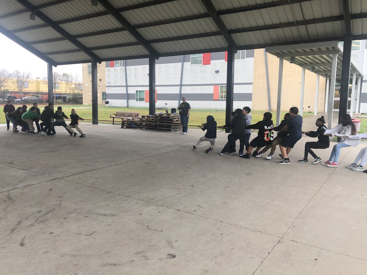 HarrisMathTweet's tweet photo. We don’t do SHOUTOUTS @WhoAreWe_SGA  but if we did Today Mrs. Wise 6th grade Science class for integrating high engaging activities into the lesson cycle. OUTSTANDING TEACHER INITIATIVE ❗️ https://t.co/OUfv026TOc
