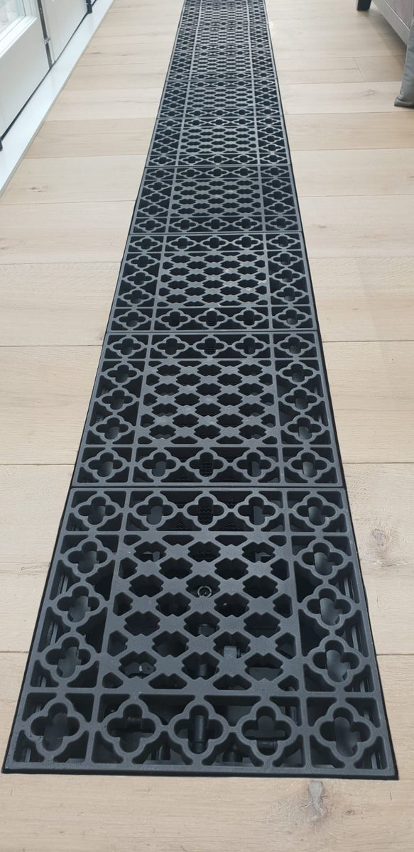 dRAWarchitects's tweet image. Our nearly completed Richmond project showing meticulous  cast iron floor grate for an internal trench radiator and a cleaned up repointed external brick facade. #dRAWArchitecture #Richmond #LondonArchitects #CastIron #Brick #LondonProperty #Design