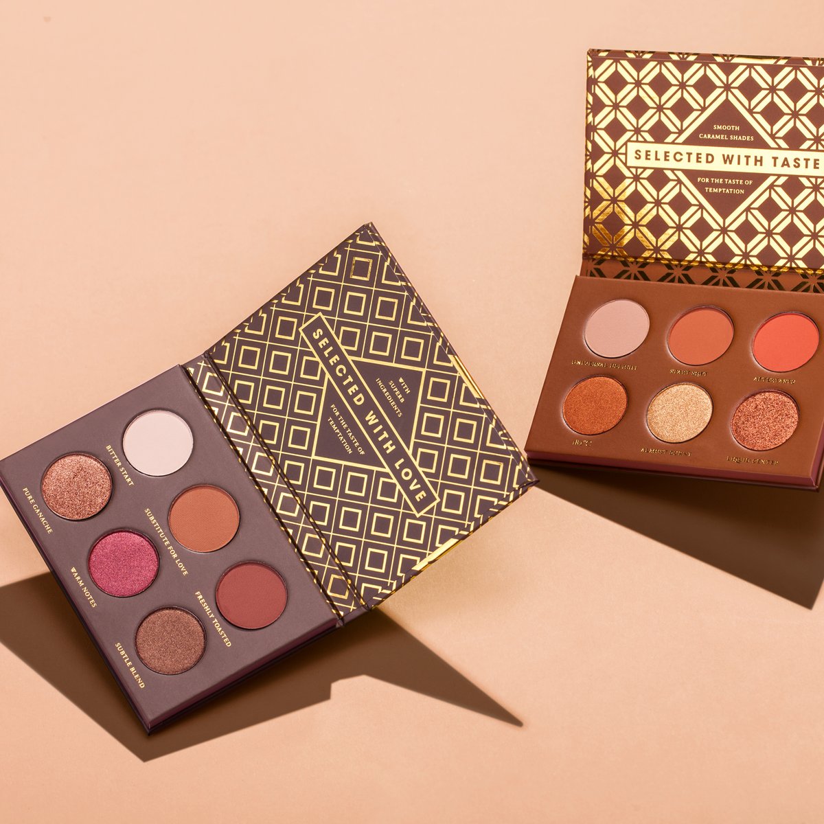 ZoevaCosmetics's tweet photo. Warm delights. Take a break from the cold weather with our beautiful and bite-sized Voyager Eyeshadow Palettes. https://t.co/UbkKuQTQ4Q
#ZOEVA #ZOEVAVoyager #minimakeup #travelmakeup #eyepalette #beauty https://t.co/vtLkcqarPd