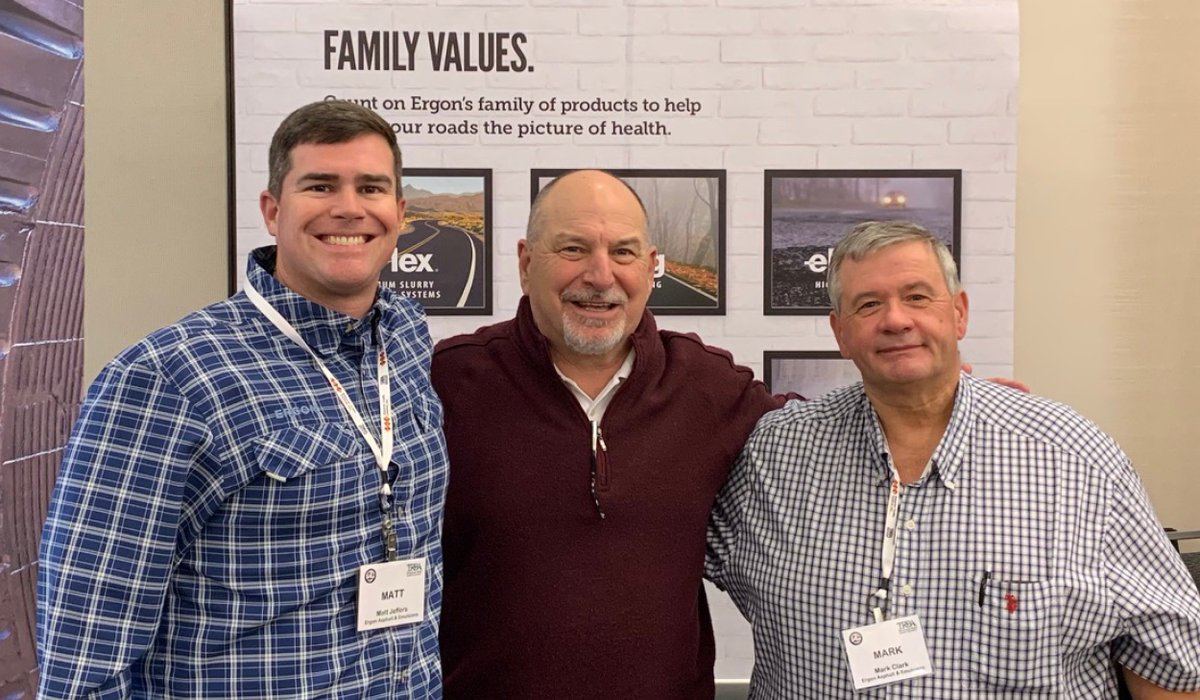 ergonasphalt's tweet photo. Ergon A&amp;E Reps Matt Jeffers, Gene Arnold and Mark Clark are resources on the road, promoting our family of products at the TQAI-TN Quality Asphalt Initiative in Nashville, Tennessee. #TQAI2020 #theresource #eSeriesProducts #tennesseeasphalt #improvinginfrastructure https://t.co/8GmcfNcXW3