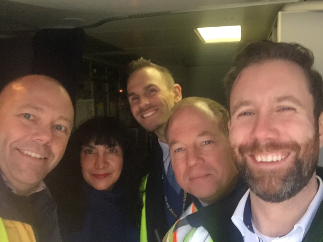 DavidLinnocentCooke (@dlcatunited) on Twitter photo A challenging operational day in AMS today and the entire team did an amazing job with smiles all the way! Great work #TeamAMS and thank you for your hard work, dedication and passion! <a href="/weareunited/">We Are United</a> <a href="/AndreaNPunited/">Andrea Peralta</a> @StephenUAAMS A challenging operational day in AMS today and the entire team did an amazing job with smiles all the way! Great work #TeamAMS and thank you for your hard work, dedication and passion! <a href="/weareunited/">We Are United</a> <a href="/AndreaNPunited/">Andrea Peralta</a> @StephenUAAMS