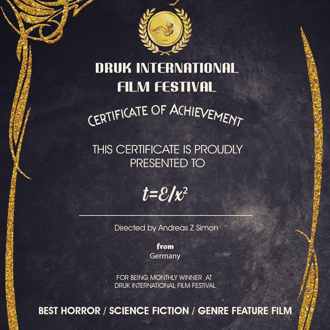 Fantilator's tweet photo. t=e/x² das ist der Film mit Jasmin Wagner den in Deutschland kaum einer kennt. Aber in Bhutan gab es jetzt einen Award und Nominierung für den Golden Dragon :)
#Tex2 https://t.co/vgQgGuAHiY https://t.co/0wKEhNvS33