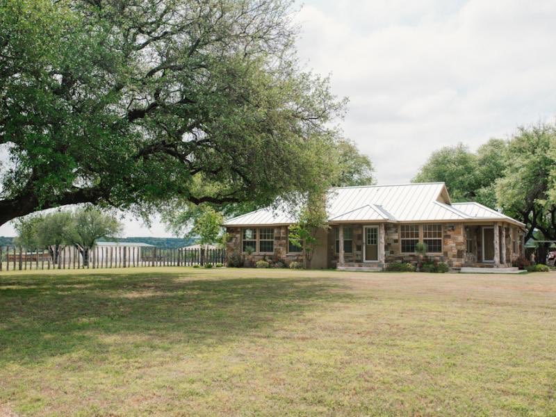 𝟲𝟱𝟬 𝗮𝗰 𝗦𝗵𝗮𝗱𝗼𝘄 𝗢𝗮𝗸 𝗥𝗮𝗻𝗰𝗵--Located just one and a half hours from Downtown Dallas lies this beautiful balance of meadows, hills and over 3 miles of both sides of the Paluxy River. 𝗩𝗶𝘀𝗶𝘁 listings.texas-landman.com/texas-landmen/… for more info #texas #ranch #realestate