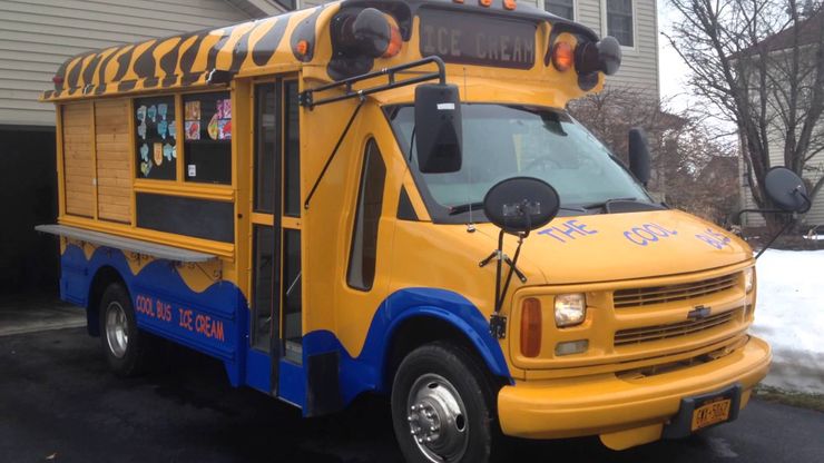 WeTransportInc's tweet image. Talk about a "cool" bus! What better way to make use of an old school bus than by starting a new business that kids are going to love, such as this ice cream truck!

#WETransport #schoolbus #schoolbusconversions #coolbuses