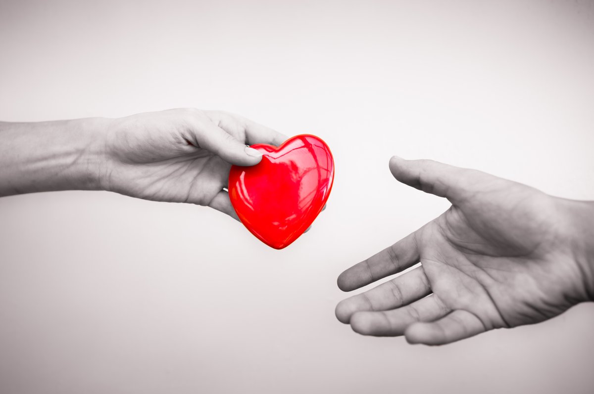Nextleveluc's tweet photo. Becoming an organ donor is as simple as a checkbox on your driver’s license application and yet, only half of the U.S. population are registered as organ donors. If you’re on the fence, here are some things to consider: https://t.co/HhkZw6yyvs
#organdonor #savealife #or8 #nluc https://t.co/ZPPyB9W7sw