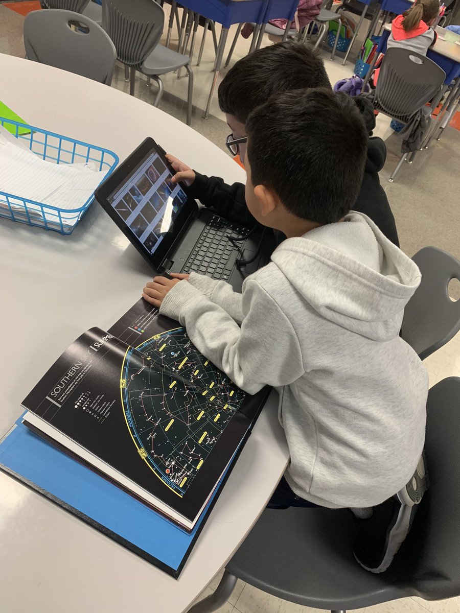 sacarpenter6285's tweet photo. Students choosing to research our solar system/space during indoor recess! #spaceobsessed #science #teacher #JCEProud #3rdgrderocks @RCS_STEM https://t.co/M9YTQ3LkfY