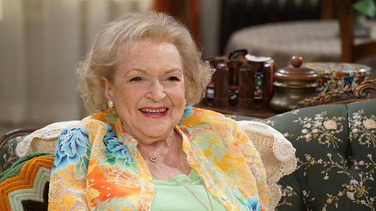 happy60th's tweet photo. Happy 60th birthday to television legend Betty White! Cheesecake is a good choice, too! https://t.co/06t5osUWgN