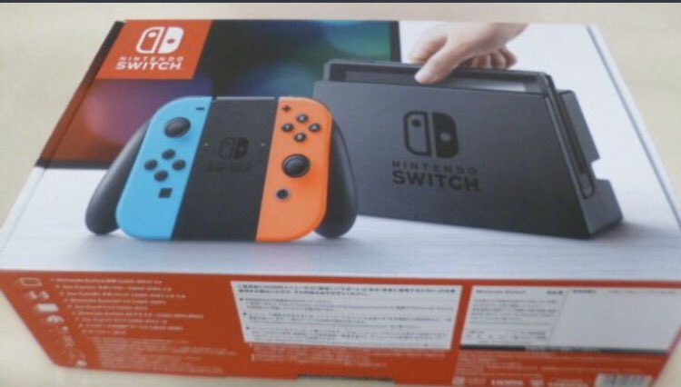gamepre1's tweet photo. プレゼント企画します🎁

プレゼント内容 
Nintendo Switch ネオンブルー ネオンレッド 

SONY・PlayStation 4 Pro プレイステーション4 本体 1TB ジェット・ブラック CUH-7200BB01 

当選人数2名

当選発表 1月21日

参加条件はフォロー＆RTでお願いします❗️ https://t.co/qsWFBXPQl1