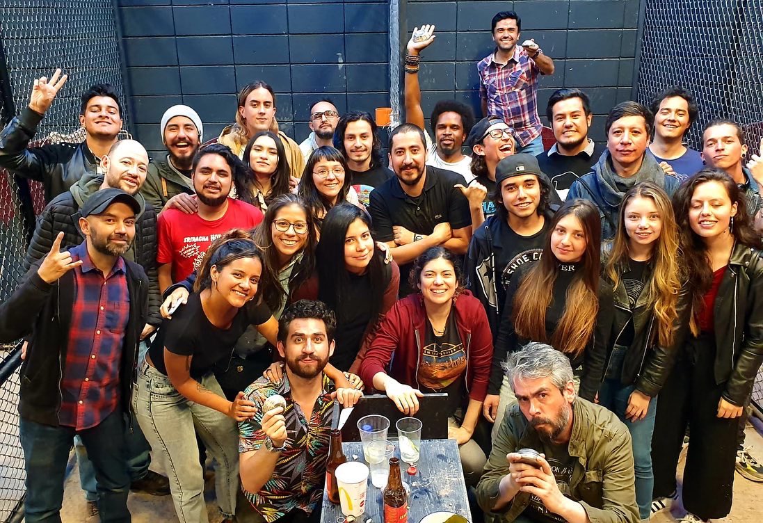 SalazarRadioDJ's tweet photo. 6 años, muchos amigos, sueños hechos realidad, momentos inolvidables y misiones cumplidas. Infinitas gracias a @rtvcco y a la hermosa @radionica por ser mi casa y por enseñarme lo que soy. A los oyentes, los llevo en el ❤️. Que la música nunca pare de sonar. Hasta siempre 🙏🏽 https://t.co/FUICMGHbd9