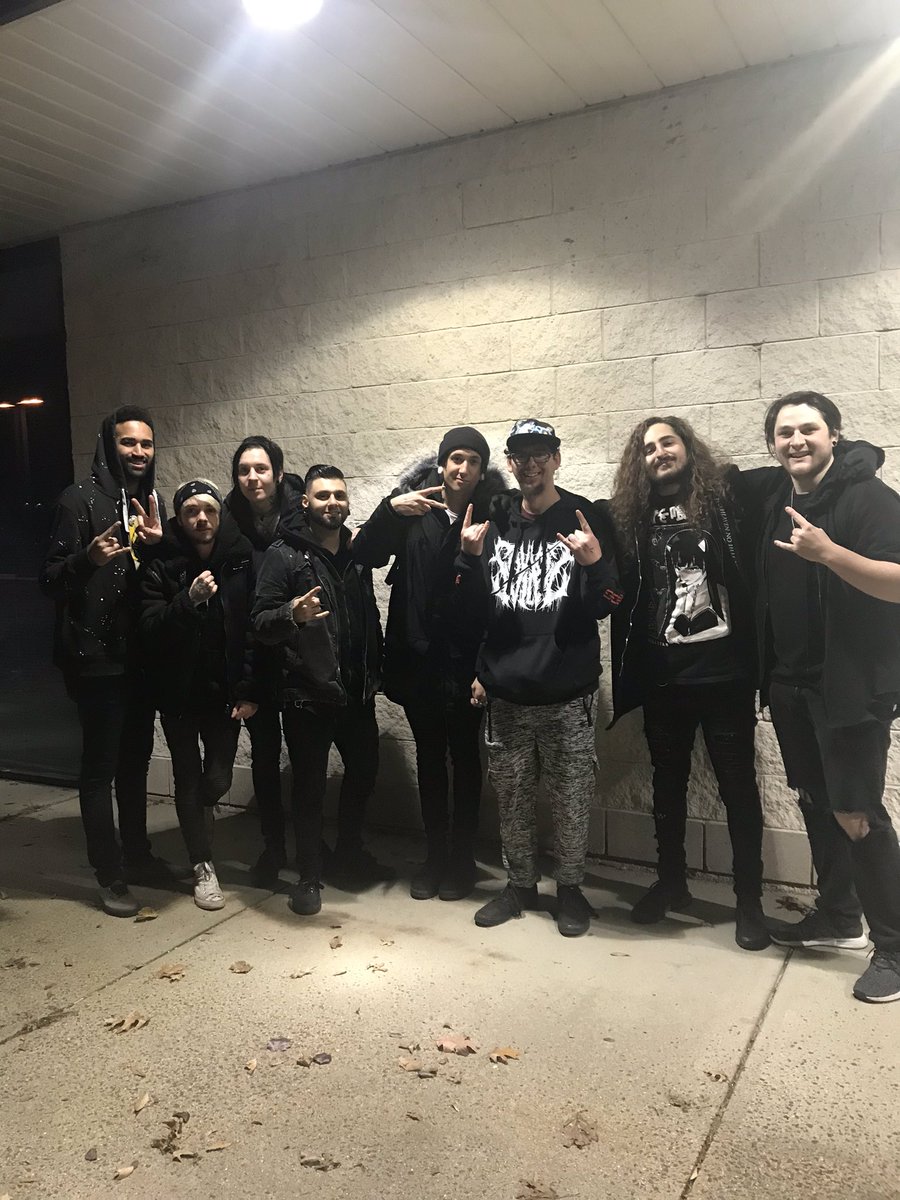 willyshoemaker's tweet image. Huge shout out to my friends for making my birthday last year the best one yet @BigBlackLion50 @SavingVice