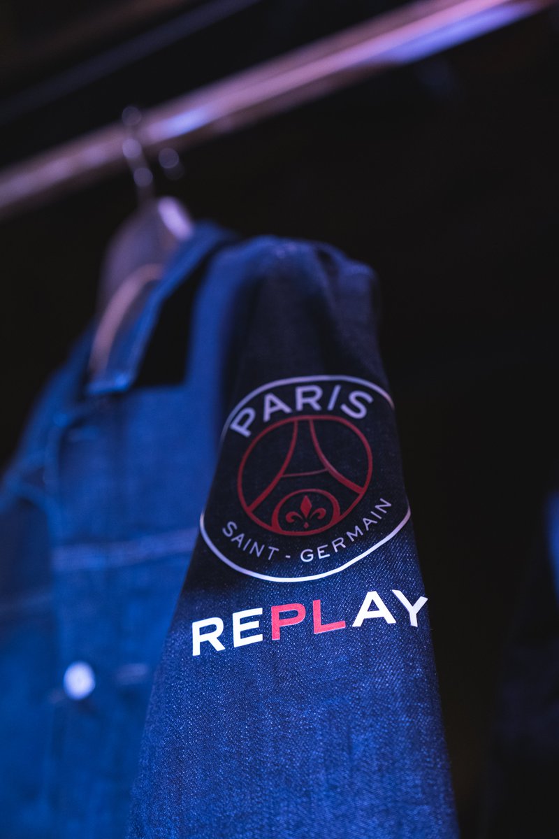 🎥⏪👖 #Replay4PSG La collection capsule Paris Saint-Germain x @REPLAY dévoilée en présence de @neymarjr 🤩 🔴🔵 #ICICESTPARIS