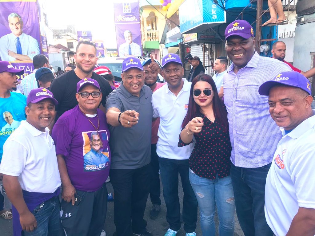 LeocadioUrena's tweet photo. @SoterioRamrez Lo importante es que en toda la provincia de Santiago hoy estará el próximo Presidente Gonzalo Castillo, junto al mejor Alcalde, el Alcalde las Americas Abel Martínez y el Mejor Senador de la RD Julio C. Valentín. Junto a ellos los demás candidatos municipales. https://t.co/m7JQy1OJqR