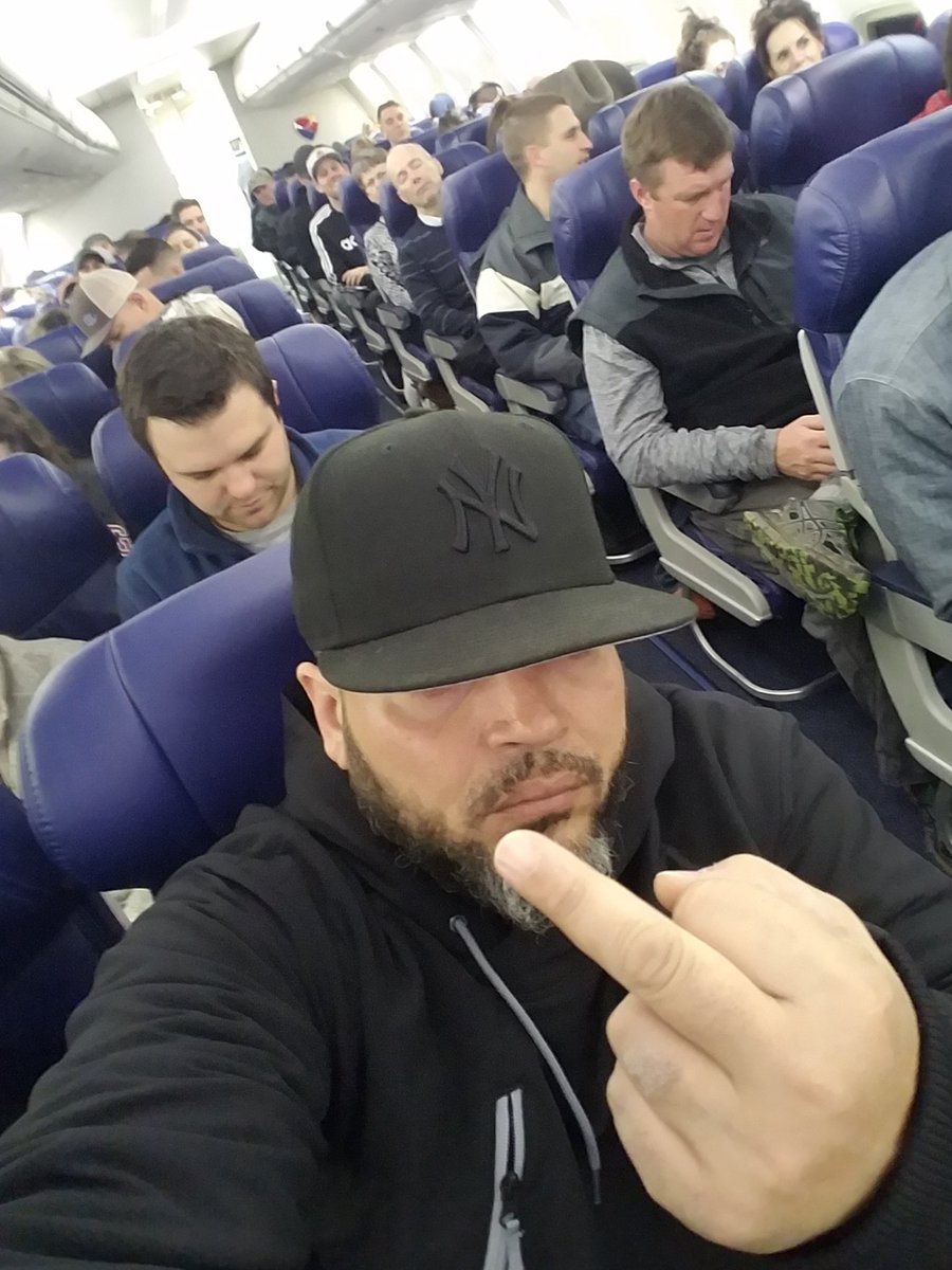 VANDAL_INK's tweet photo. #SOUTHWESTSUCKS https://t.co/tZd5QaEzKF