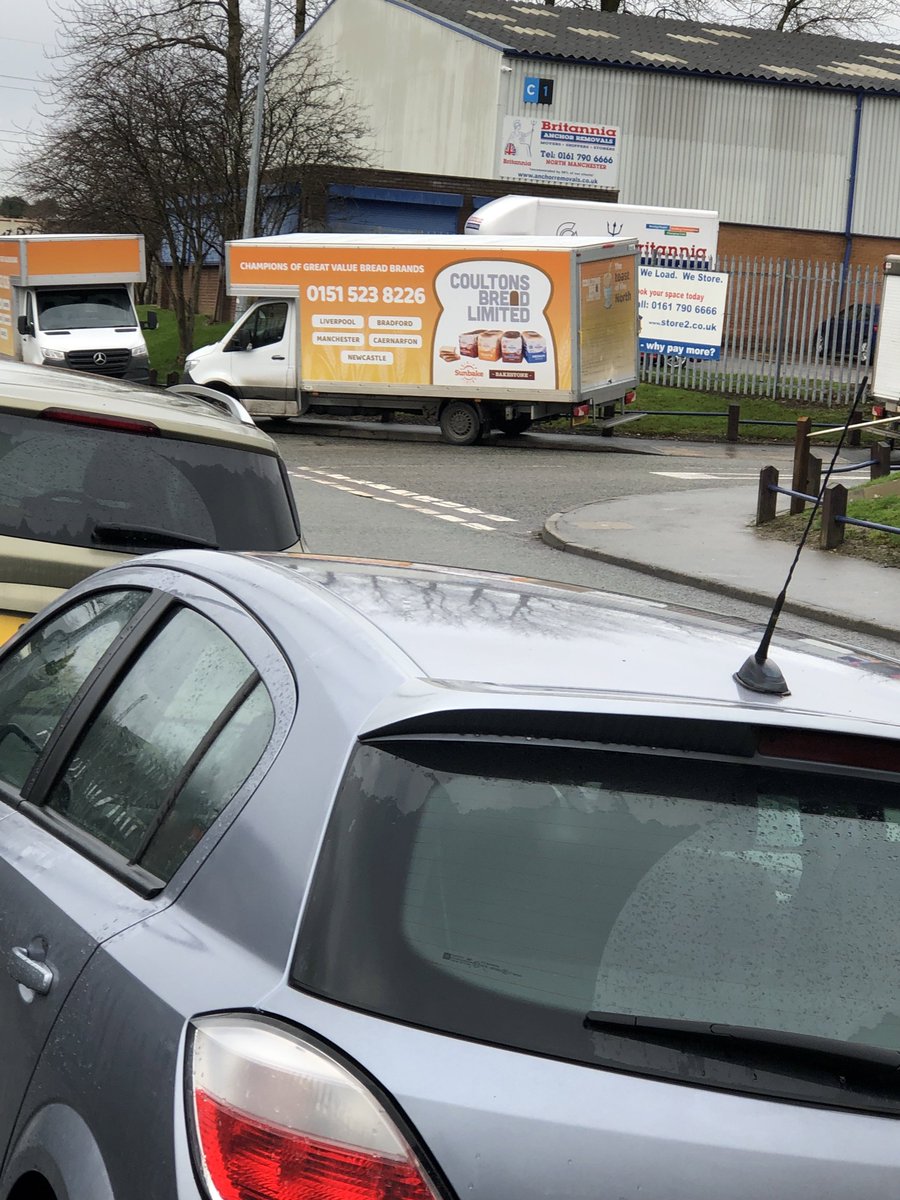 MattHamblett01's tweet photo. @SalfordCouncil just walked down Holloway Drive, Wardley Ind Est, and the entire pavement is blocked by a fleet of vans. I thought pavements were for pedestrians? https://t.co/ij8ijzfefQ