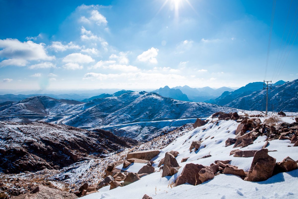 VisitSaudiAR's tweet photo. مغامرة غير متوقعة في #شتاء_السعودية ❄️
مجموعة جديدة ومتنوعة من الباقات السياحية مليئة بالاكتشاف والمغامرة.
احجز باقتك واستمتع برحلة سياحية لا تنسى
https://t.co/HNDH2FX1Eq

#زوروا_السعودية https://t.co/o3z2kcdcay