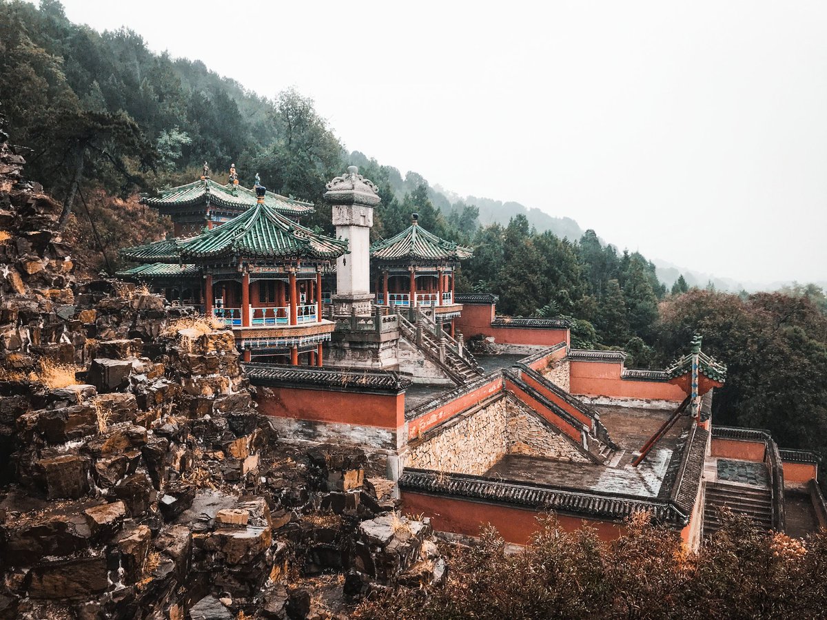 ManMeetsTheWrld's tweet image. A bit of a wet and gloomy day at The Summer Palace -Beijing 🇨🇳
#travel #travelphotography
#china #Beijing #traveling