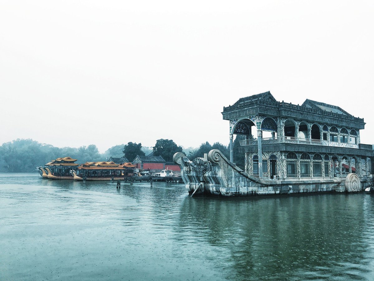 ManMeetsTheWrld's tweet image. A bit of a wet and gloomy day at The Summer Palace -Beijing 🇨🇳
#travel #travelphotography
#china #Beijing #traveling