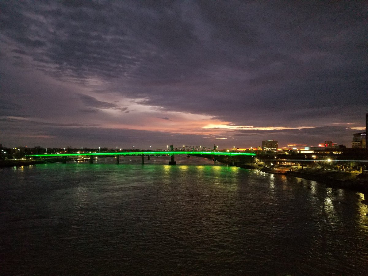 PhyllisMBell's tweet photo. Good morning from the Arkansas River. #runAR #stand2020 https://t.co/EsDDUZhD97
