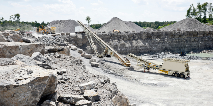 conexpoconagg's tweet photo. Find out 5️⃣ crusher maintenance best practices to avoid unplanned downtime → https://t.co/kGvJgYMQKj https://t.co/k5Ask446wX
