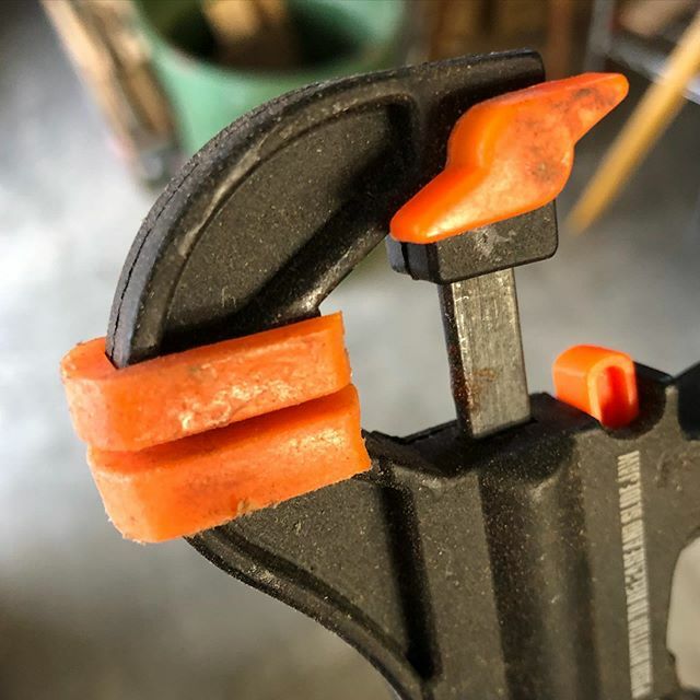chrisblanz's tweet photo. Kylie Jenner
. .
.
#face #foundfaces #pareidolia #iseefaces #kylie #jenner #kyliejenner #kardashian #paparazzi #e #celebrity #angelinajolie #lips #mickjagger #lightning #angryeyes #clamp #woodworking #shoptalk #wood #hold #workshop #orange #largelips #bโฆ https://t.co/B9chyaAKA1 https://t.co/Y85yUNGef1