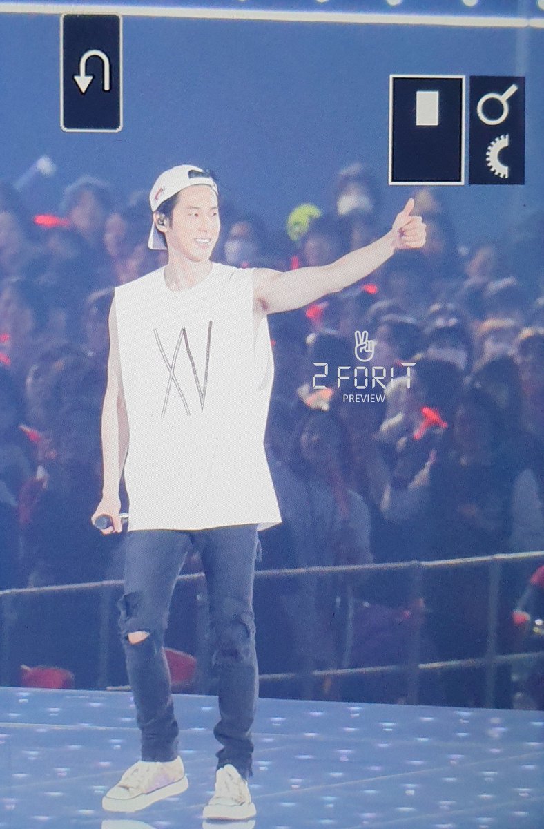 2for1T's tweet photo. 200117 TOHOSHINKI live tour <XV>
피지컬 넘나 10대 소년임!!!! 리얼팩트 반박불가
#동방신기 #유노윤호 #정윤호 #yunho #ユノ #ユンホ #최강창민 #심창민 #changmin #チャンミン #チャミ #東方神起 #TVXQ https://t.co/LcElsZCe1P