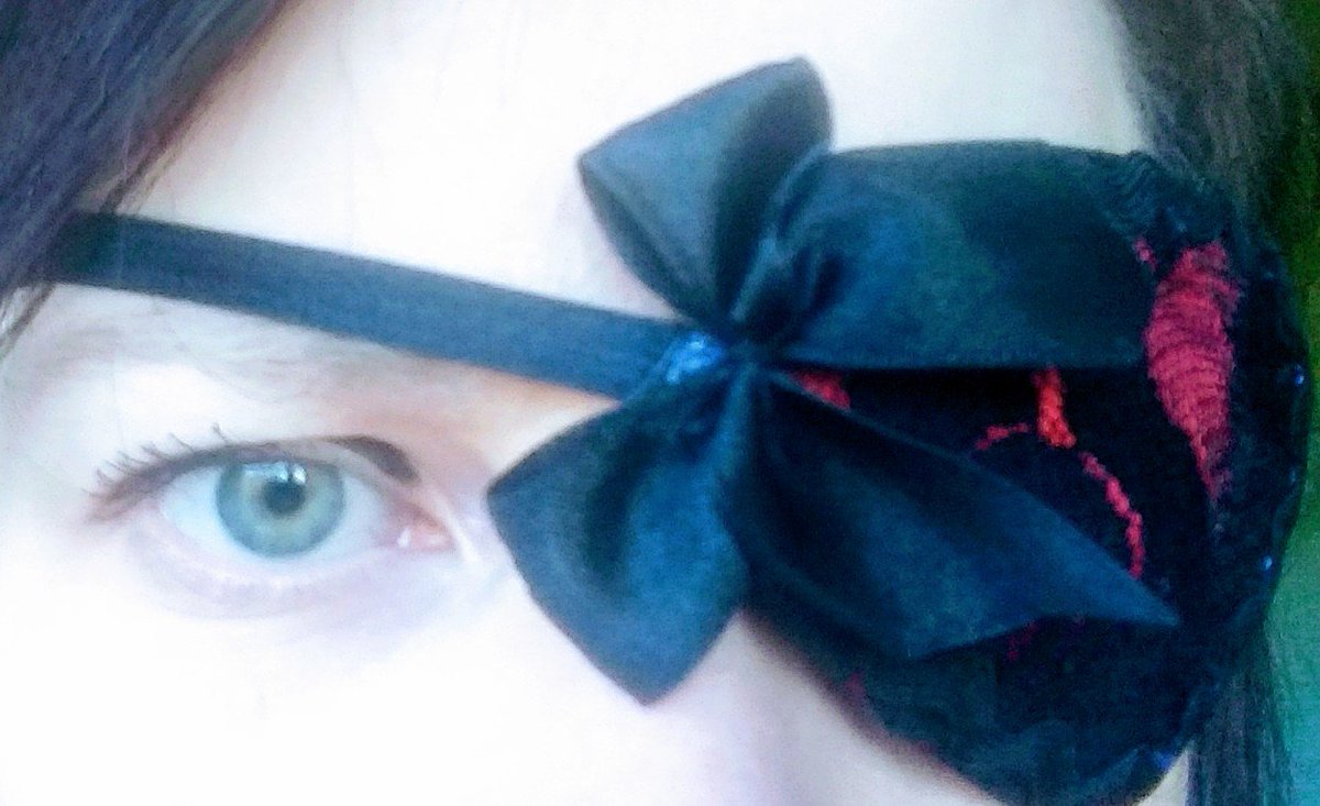 MildlyScrambled's tweet photo. 16 years with #MS, 6 things I've learned:
- it gets harder
- you get stronger
- don't dwell on the past
- learn to accept help
- embrace dark humour
- keep upping your eyepatch game

Find support from @mssocietyuk, @MSTrust and @shiftms https://t.co/1V9nxMesga