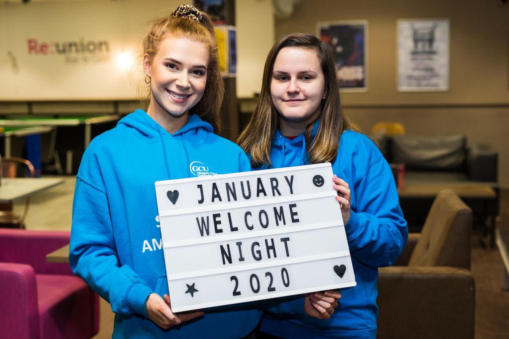 GCU_StudentLife's tweet photo. We welcomed our new students to campus with a free pub quiz, buffet and a chance to meet the team at @GCUstudents π π» πΆ
Thanks for coming along everyone π Full album is up on our Facebook page πΈ
@GCUEngagement @CaledonianNews #GCUStudentLife https://t.co/pD0tK1awui