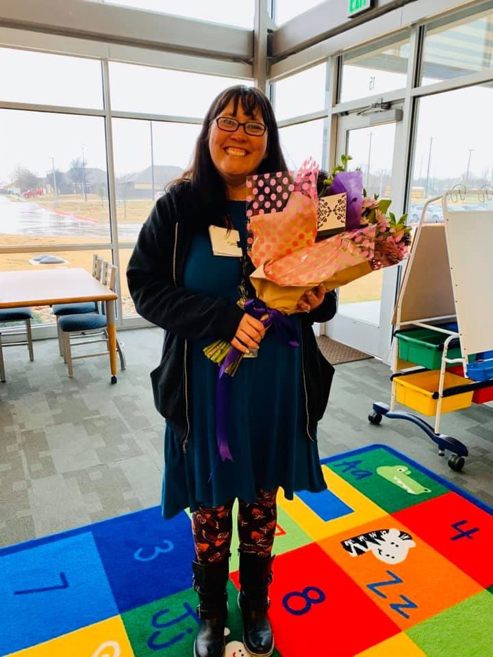 Congratulations to our 2019-2020 Bell Elementary Teacher of the Year, DeeAnn Woolison, Special Education Teacher! What an amazing honor! We are so proud of this incredible educator that touches so many lives! Let’s hear it! 🐾🐾