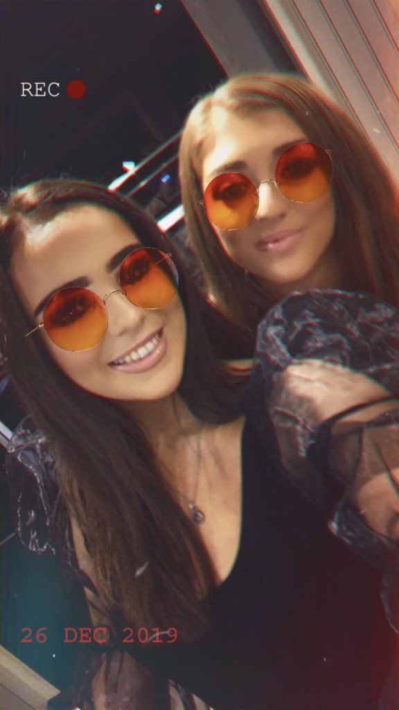 <a href="/jodieastridgex/">Jodie</a> happy 20th birthday to my gaaal 🥰 enjoy some of these old pics hehe, luuuuv U so much! see u tonight to celebrate ❤️🕺🏻🍾 X