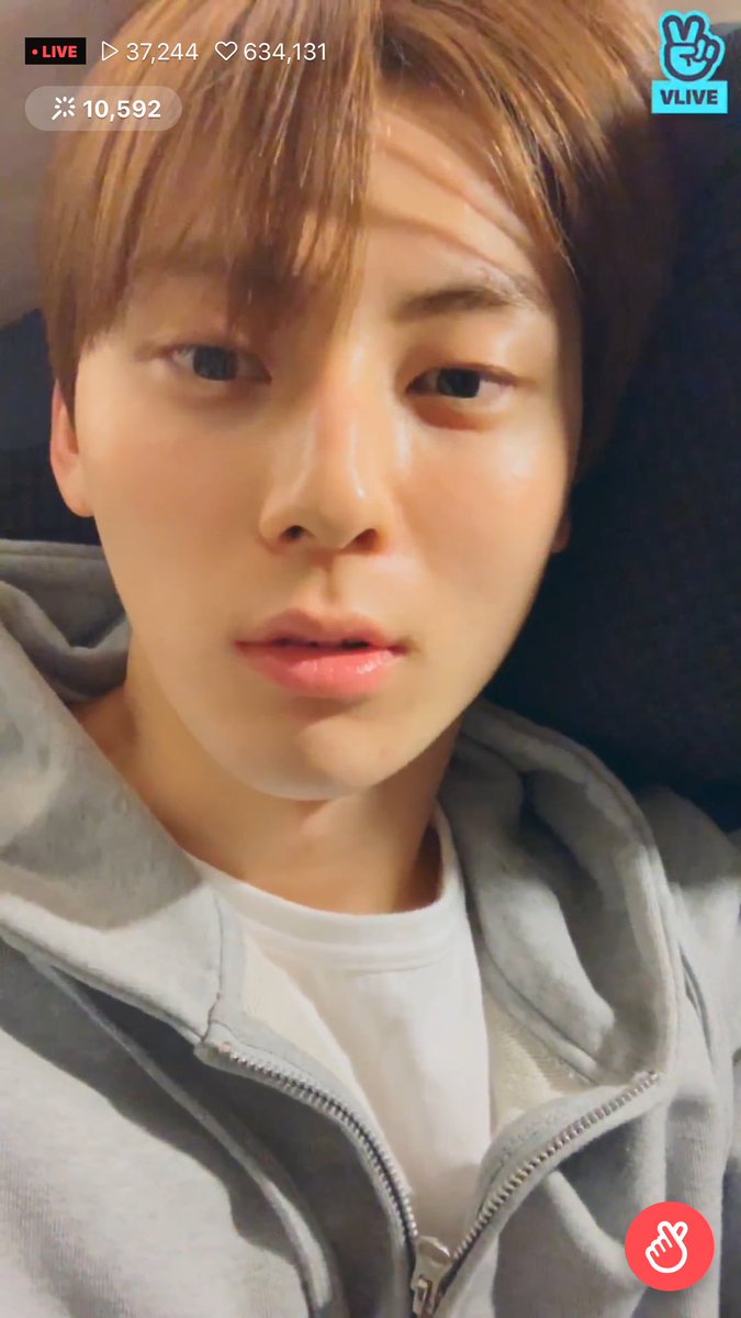 Dreamofyou_MH's tweet photo. 민현�� 브이앱😭😭😭😭 넘 예뽀ㅠㅠㅠㅠㅠㅠㅠㅠㅠㅠ❤️❤️❤️
https://t.co/DD6C0AIxuv https://t.co/QcQKZz3z1t