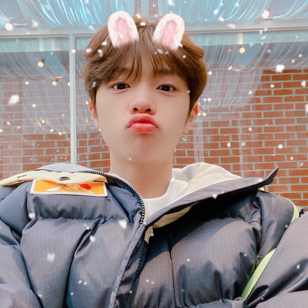 softxunnie's tweet photo. Look at how cute he is
#X1 #Dongpyo #X1_new_beginning #X1_New_Flight #x1back https://t.co/Q60L9jyBNQ