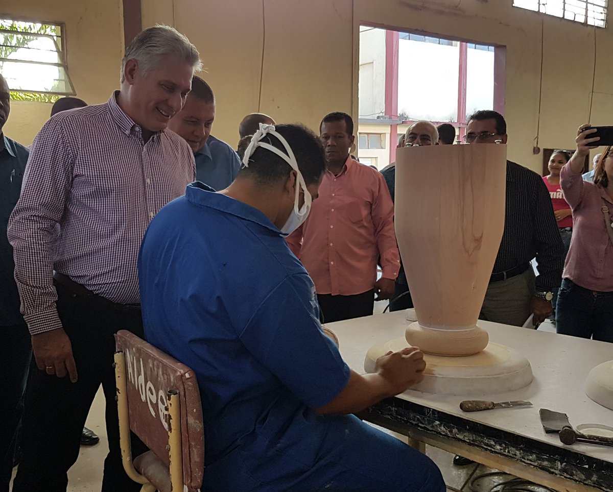 aparedescuba tweet media