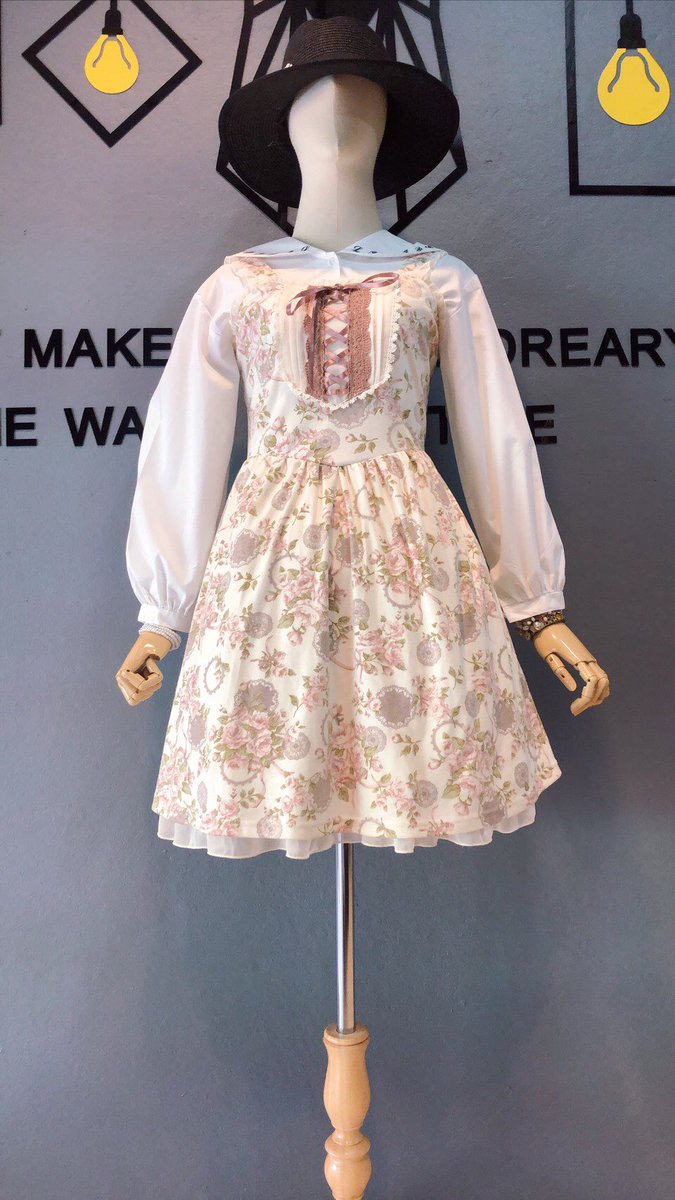 meawjaa099's tweet photo. 16.Axesfemme Dress Bust:35" Wasit:30" Length:35" ╔═.♥.══════╗
   $  S A L E  $
╚══════.♥.═╝ 490฿(23.47$) Shipping not included #lizlisa #gothiclolita #โกธิค #เดรสญี่ปุ่น เดรสญี่ปุ่นมือสอง #axesfemme #lolitafashion #bodyline #secrethoney #2handthailand https://t.co/T4RAhkXBqi