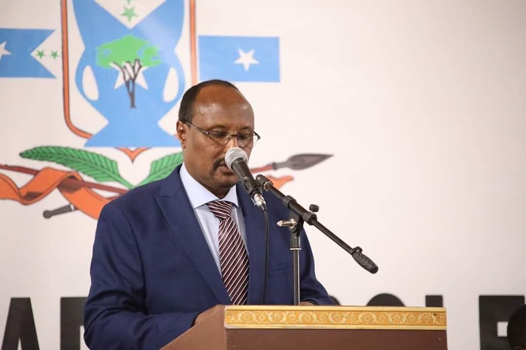 ShafiMagan's tweet photo. Galmudug Elections:
Galmudug Parliament elected today the speaker and his Deputies.
Dr #Gacal #Xaday and #faandhe are the three elected members to lead the galmudug Parliament for the coming four years
Soon they will elect the president and his deputy as well.
#Congrats https://t.co/g1QDtaVB4g