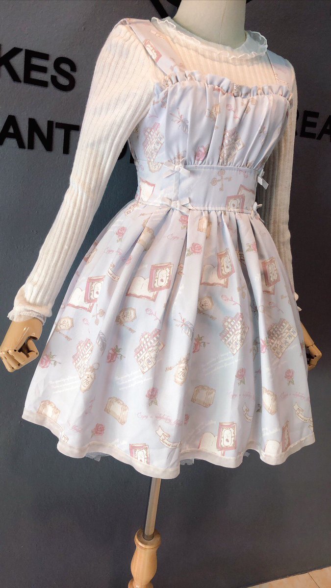meawjaa099's tweet photo. 18.Lizlis Dress Bust:33-34" Wasit:28" Length :32" ╔═.♥.══════╗
   $  S A L E  $
╚══════.♥.═╝ 990฿(32.68$) Shipping not included #lizlisa #gothiclolita #โกธิค #เดรสญี่ปุ่น เดรสญี่ปุ่นมือสอง #axesfemme #lolitafashion #bodyline #secrethoney #2handthailand https://t.co/Yyp24ZFCLn