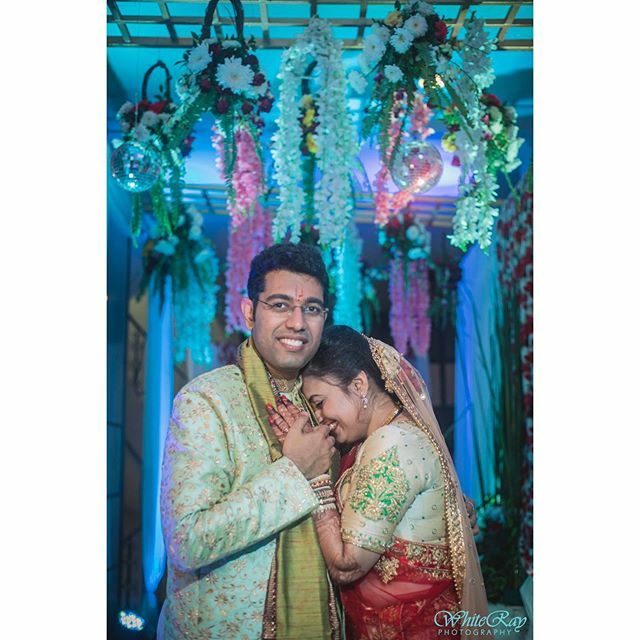 WhiterayP's tweet photo. By fate or forgery, their lives are entwined for eternity.

#whiterayphotography #wedding #weddingphotography #weddingphotographer #candidphotographer #coupleshot #couplephoto #happycouple #beautifulbride #handsomegroom #perfectshot #love #indianwedding … https://t.co/SksYj2tZ6W https://t.co/PjCxcWLBOS